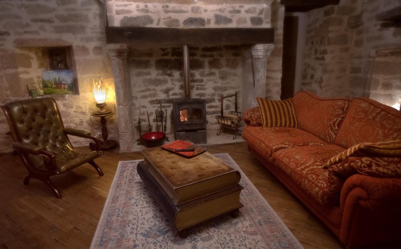 Bed and Breakfast Pat A Touille Treignac Екстер'єр фото