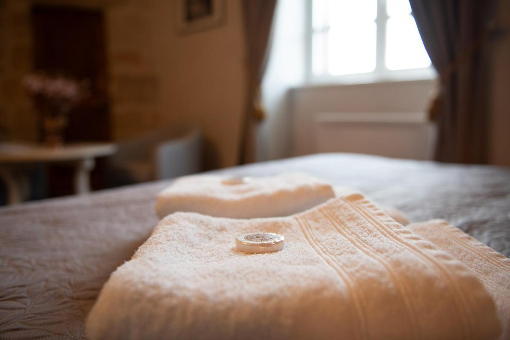 Bed and Breakfast Pat A Touille Treignac Екстер'єр фото