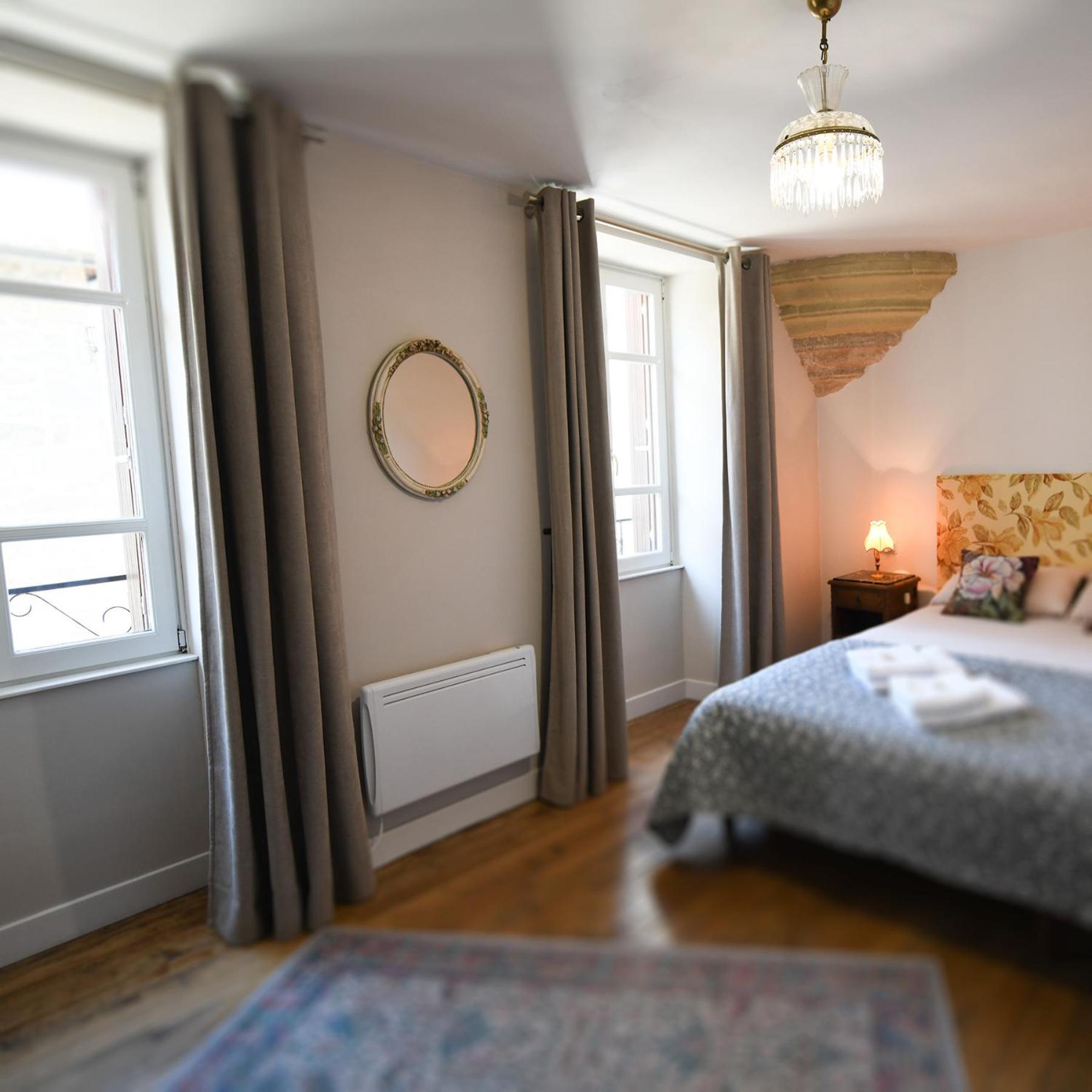 Bed and Breakfast Pat A Touille Treignac Екстер'єр фото