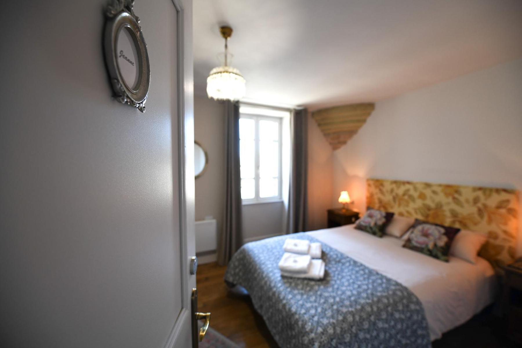 Bed and Breakfast Pat A Touille Treignac Екстер'єр фото